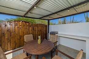 2BR Countryside Home w Sea Views Private Pool