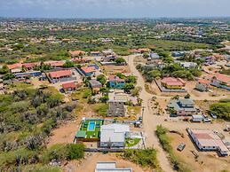 2BR Countryside Home w Sea Views Private Pool