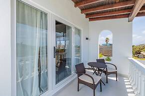 2BR Countryside Home w Sea Views Private Pool