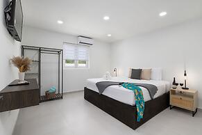 2BR Countryside Home w Sea Views Private Pool