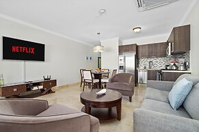 1br1ba Condo in Amazing Location w Pool and GYM