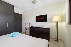 1br1ba Condo in Amazing Location w Pool and GYM