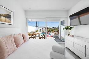 3BR 3BA Newly Built w Private Pool 5 min 2 Beach