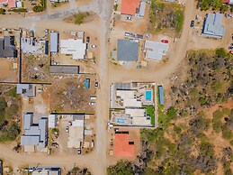 3BR 3BA Newly Built w Private Pool 5 min 2 Beach