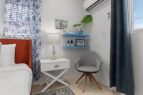 Beautiful 3br2ba Amazing Location w Private Pool