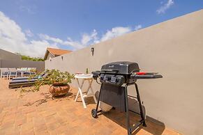 Beautiful 3br2ba Amazing Location w Private Pool