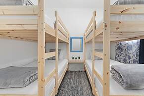 Beautiful 3br2ba Amazing Location w Private Pool