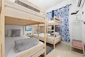 Beautiful 3br2ba Amazing Location w Private Pool