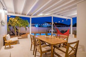 Beautiful 3br2ba Amazing Location w Private Pool