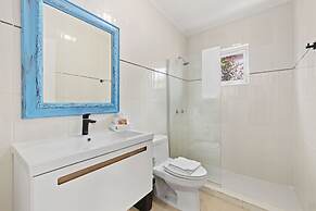 Beautiful 3br2ba Amazing Location w Private Pool