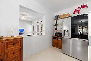 Beautiful 3br2ba Amazing Location w Private Pool