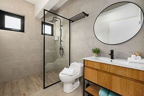 Brand NEW 3br2ba w Private Pool Amazing Location