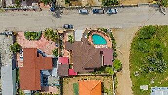 Cozy Tranquil 3BR 2BA Home w Private Pool Patio