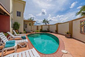 Cozy Tranquil 3BR 2BA Home w Private Pool Patio