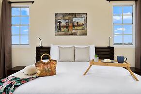 Cozy Tranquil 3BR 2BA Home w Private Pool Patio