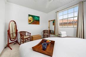 Cozy Tranquil 3BR 2BA Home w Private Pool Patio