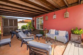 Cozy Tranquil 3BR 2BA Home w Private Pool Patio