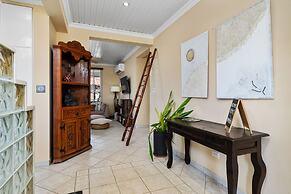 Cozy Tranquil 3BR 2BA Home w Private Pool Patio