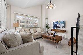 3BR Town Home in Gated Community Palm Beach