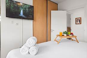 3BR Town Home in Gated Community Palm Beach