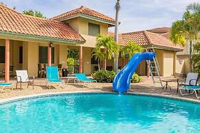 3BR Town Home in Gated Community Palm Beach