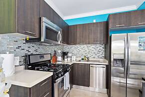 Ground Floor 1BR Condo w Pool Resort Amenities