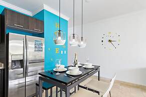 Ground Floor 1BR Condo w Pool Resort Amenities