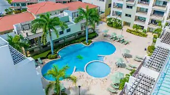 Ground Floor 1BR Condo w Pool Resort Amenities