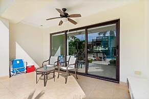 Ground Floor 1BR Condo w Pool Resort Amenities