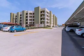 Ground Floor 1BR Condo w Pool Resort Amenities