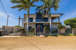 Magical Oasis 6BR w Large Pool Gazebo Views