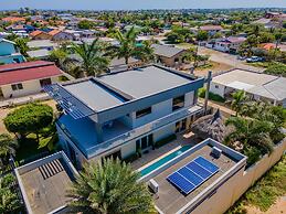 Magical Oasis 6BR w Large Pool Gazebo Views