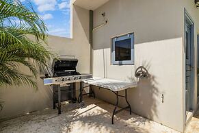 Magical Oasis 6BR w Large Pool Gazebo Views