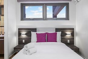 Magical Oasis 6BR w Large Pool Gazebo Views