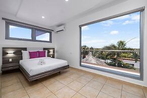 Magical Oasis 6BR w Large Pool Gazebo Views