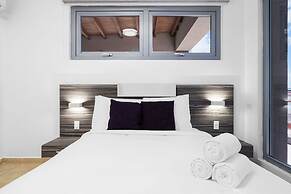 Magical Oasis 6BR w Large Pool Gazebo Views