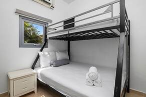 Magical Oasis 6BR w Large Pool Gazebo Views