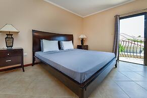 Gated Community 2br3ba Gold Coast Pools GYM