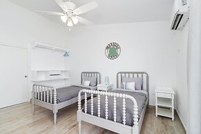 4br4ba w Private Pool Walking Distance to Ritz