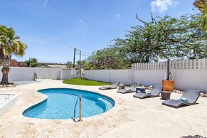 4br4ba w Private Pool Walking Distance to Ritz