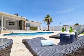 4br4ba w Private Pool Walking Distance to Ritz