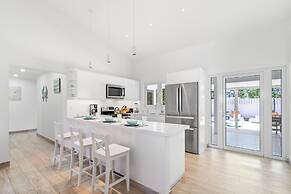 4br4ba w Private Pool Walking Distance to Ritz