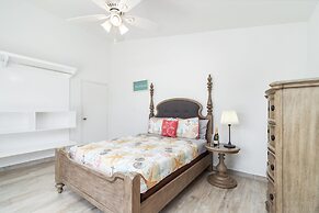 4br4ba w Private Pool Walking Distance to Ritz