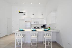 4br4ba w Private Pool Walking Distance to Ritz