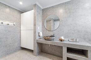 4br4ba w Private Pool Walking Distance to Ritz