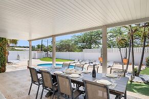 4br4ba w Private Pool Walking Distance to Ritz