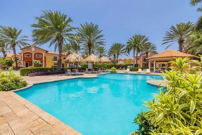Upscale Gated Community Oasis Close to the Beach