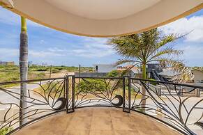 Amazing 4br4ba Villa w Pool Birdsanctuary Views