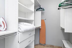 Amazing 4br4ba Villa w Pool Birdsanctuary Views