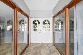 Amazing 4br4ba Villa w Pool Birdsanctuary Views